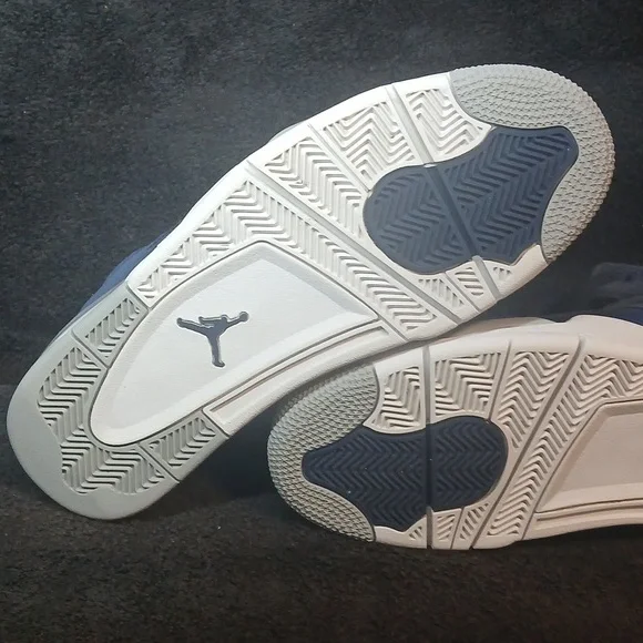 Air Jordan Son Of Mars Low (NWOT)       "NAVY BLUE" ,Mens-11 100% AUTHENTIC! - Picture 11 of 16